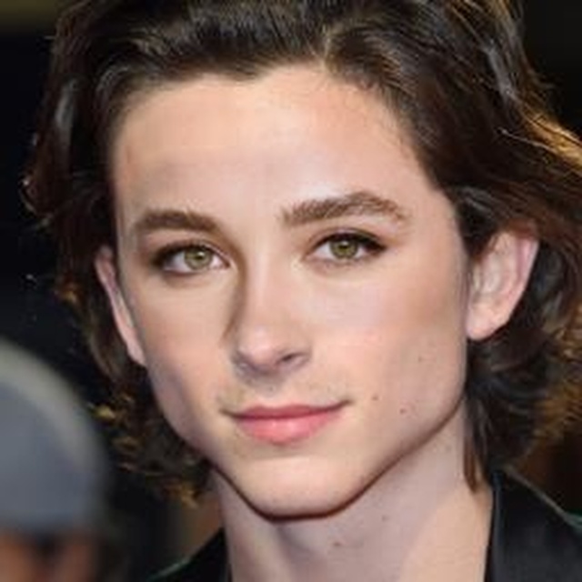 The full photo of Timothee Chalamet