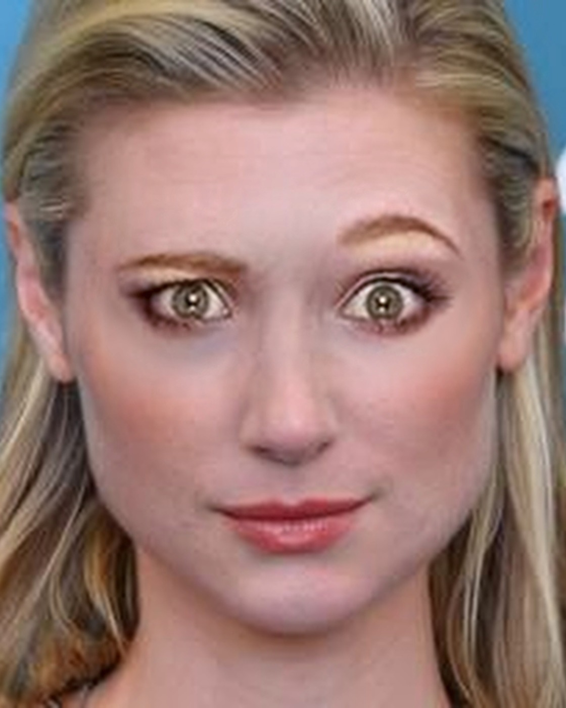 The full photo of Elizabeth Debicki